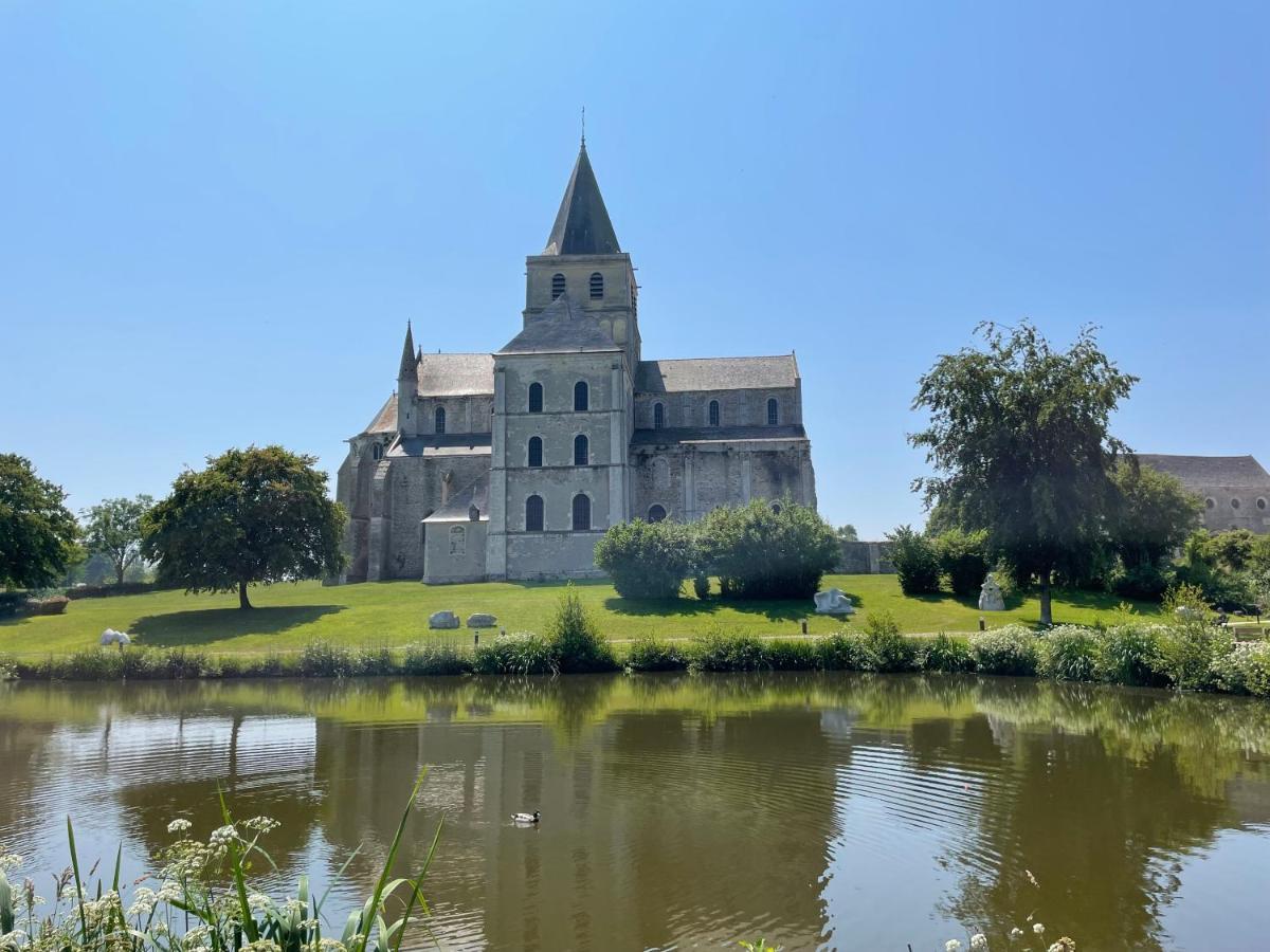 Le Courtil Villa Cerisy-la-Foret Eksteriør bilde
